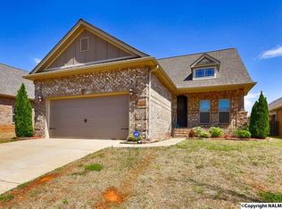 7 Leyland Dr, Huntsville, AL 35824