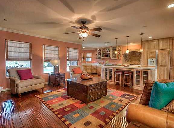 3rd image of 2551 Trawood Dr