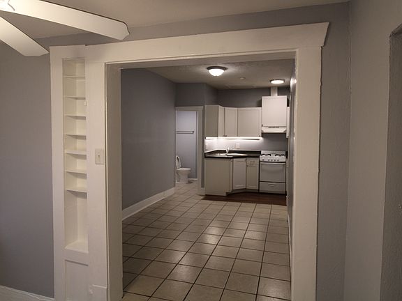 4th image of 4431 McKinney St #2