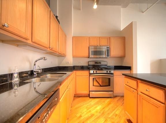4th image of 2107 Grand Blvd APT 303