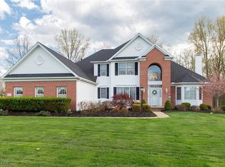 25077 Saddlehorn Cir, Columbia Station, OH 44028