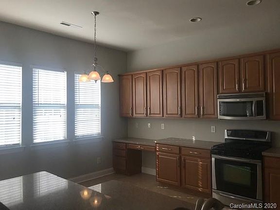 5th image of 10333 Alvarado Way