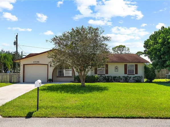 1098 NW 13th St, Stuart, FL 34994