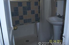 4th image of 606 Downing St