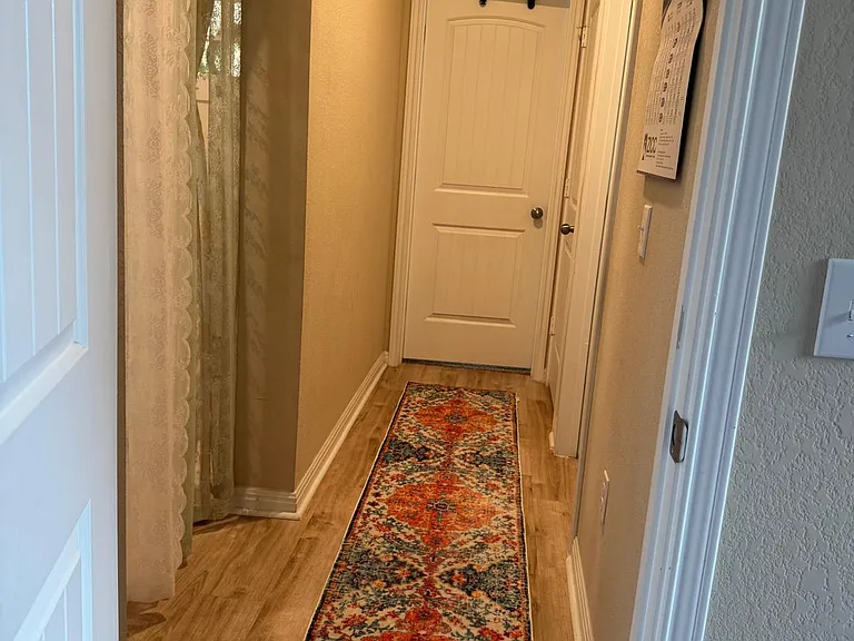 113 Queen Anne Dr — Photo 16