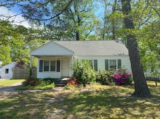 8248 Fernwood Dr, Norfolk, VA 23518