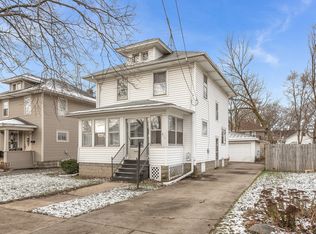 811 Watson St, Aurora, IL 60505