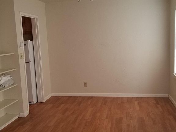 Living/dining room leading to kitchen