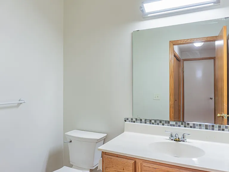 112X Crystal Pl W — Photo 23