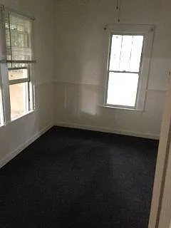 1031 N Florence Ave — Photo 3