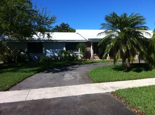 8785 SW 176th St, Palmetto Bay, FL 33157