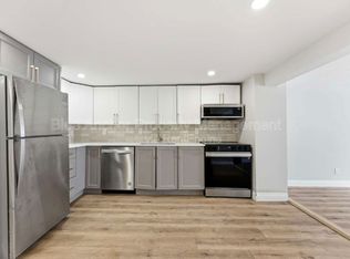 247 Macdonald Ave #2, Belleville, ON K8N3Z1