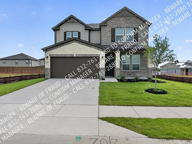 707 Windhaven Dr — Photo 3