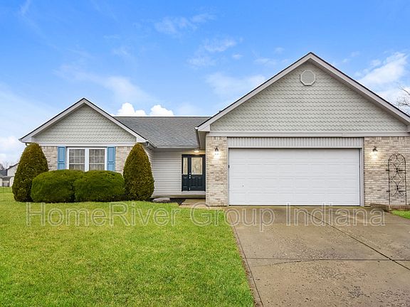 3rd image of 1415 Evergreen Dr