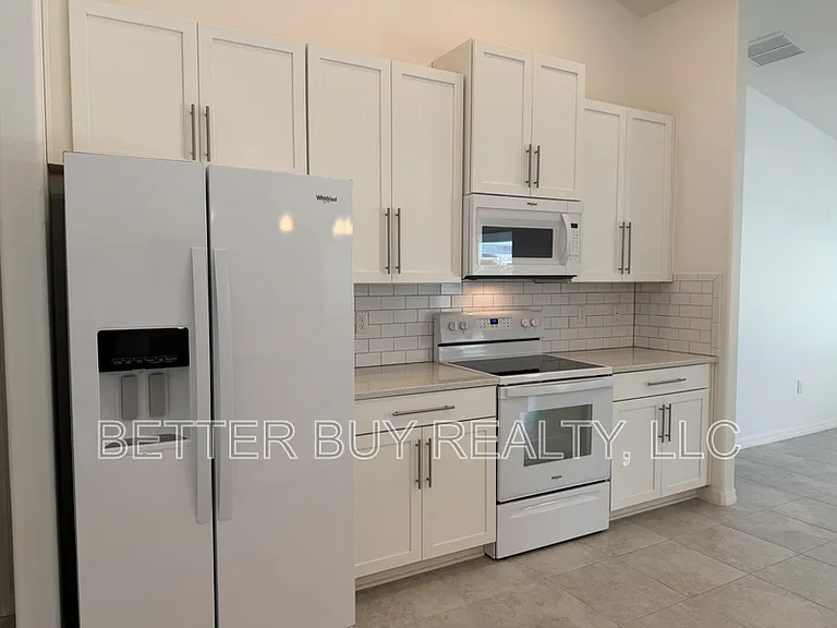 16 Kalendar Ct — Photo 9