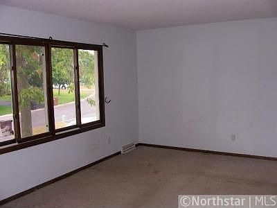 3rd image of 11241 Hampshire Ct W