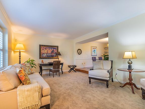 5th image of 7694 Wallsend Ct