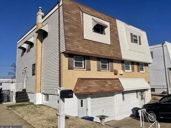 3445 Fitler St, Philadelphia, PA 19114