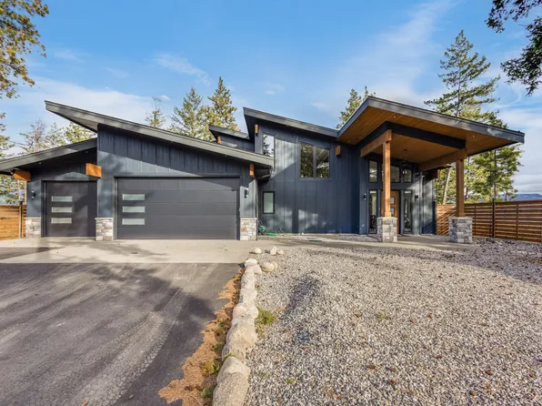 7235 Dunwaters Rd, Central Okanagan West, BC V1Z 3W4