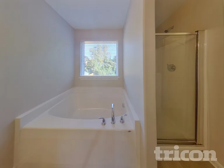 2729 Stonefield Crossing Dr — Photo 9