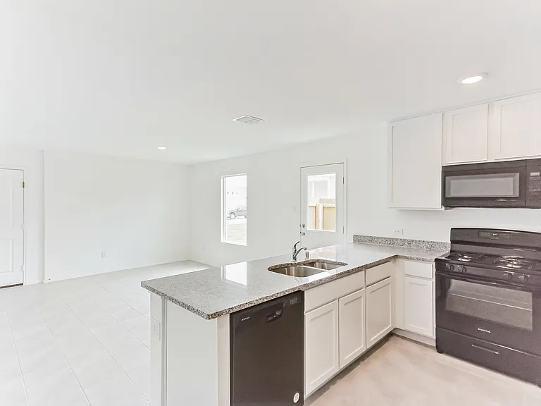 9781 Skyhawk Ave — Photo 18