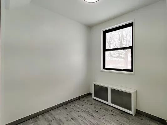 4th image of 68-22 136th St #A