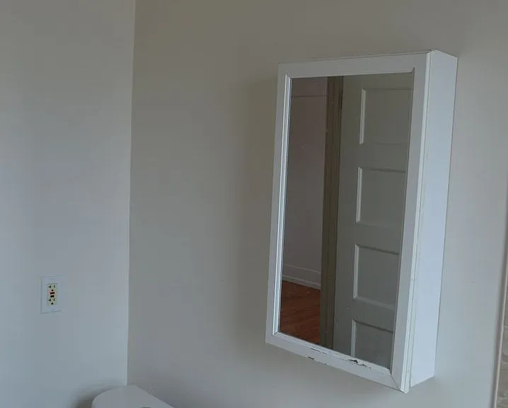 Money Apartment Building - 2 — Photo 9
