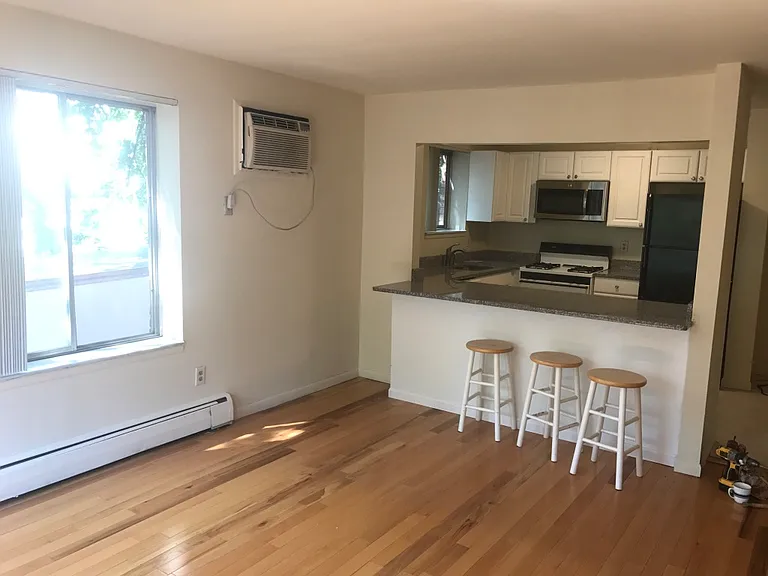 829 Brown St #2 — Photo 16