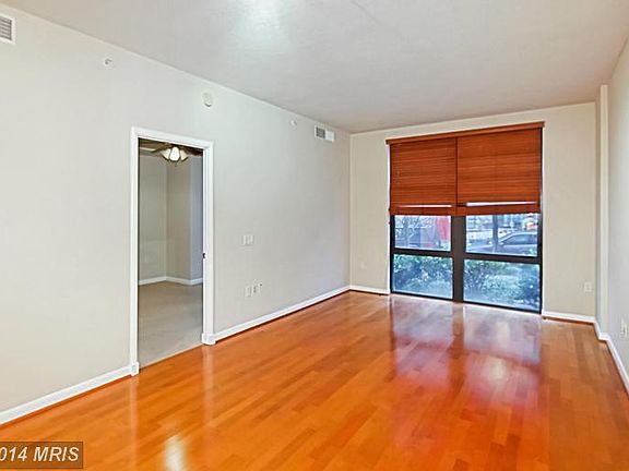5th image of 1021 N Garfield St APT 120