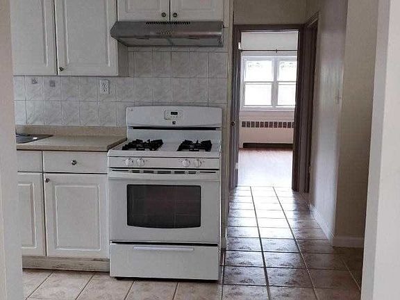 2nd image of 58-52 Oceania St