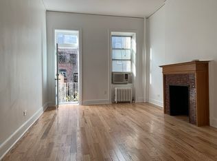 322 W 77th St #3B, New York, NY 10024