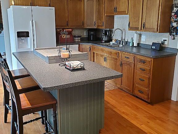 4th image of 545 Wilson Dr