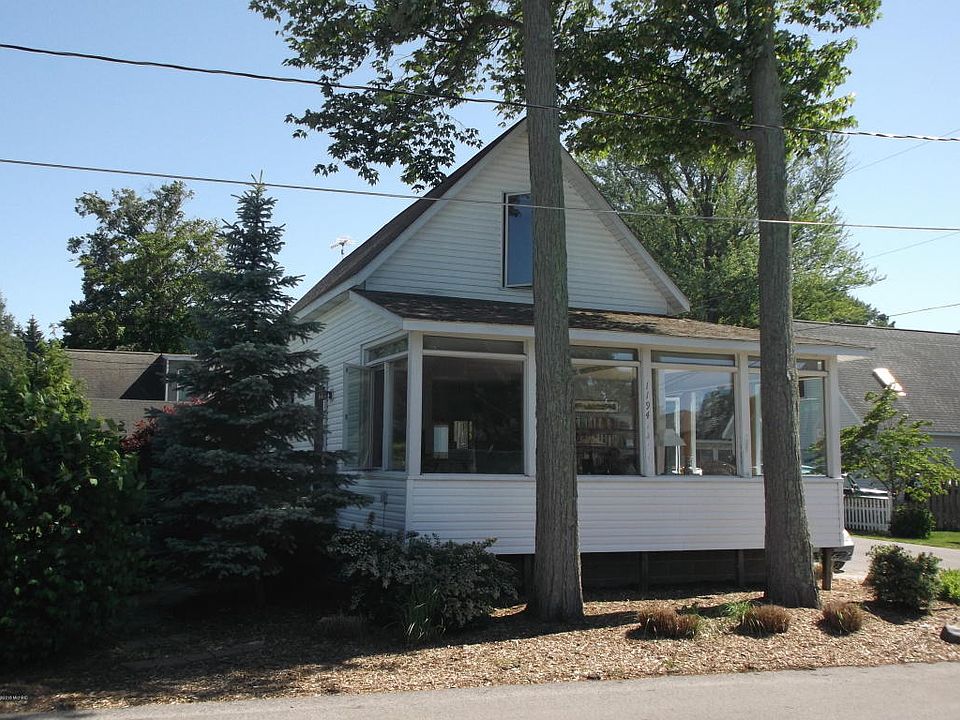 1st image of 1194 Lakeview Dr