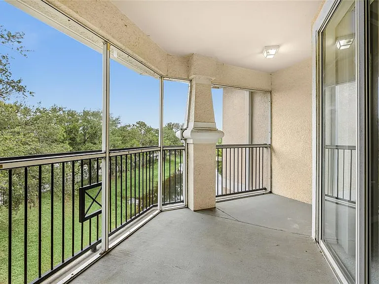 5122 Northridge Rd #307 — Photo 28