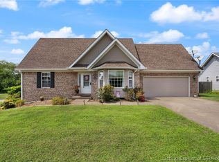 2401 Kingsfield St, Jeffersonville, IN 47130