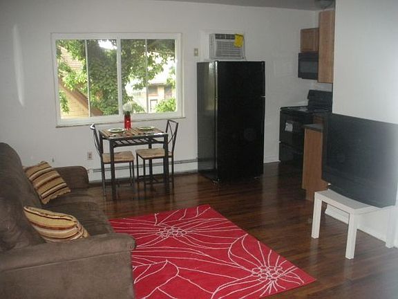 3rd image of 131-135 Kinsey Ave #10822549
