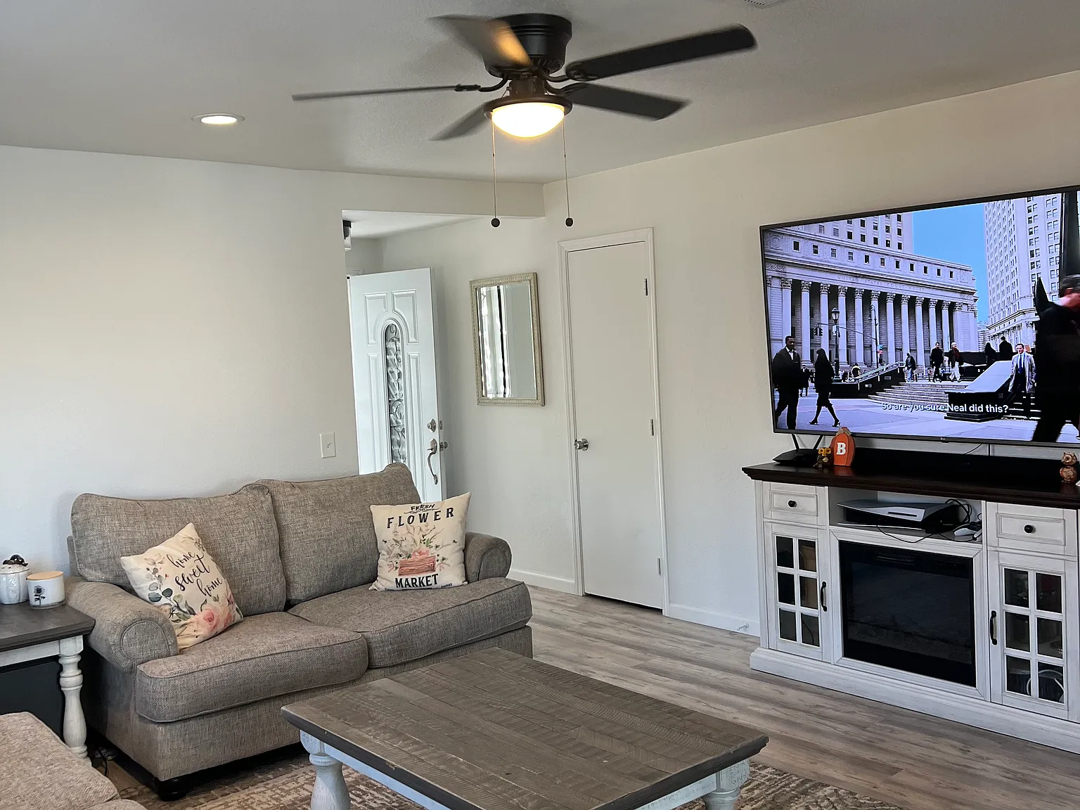 3 bed, 1176 sqft, $2,800 — Photo 4