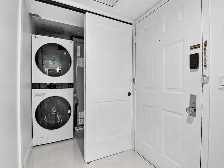 5600 N Flagler Dr #207 — Photo 10