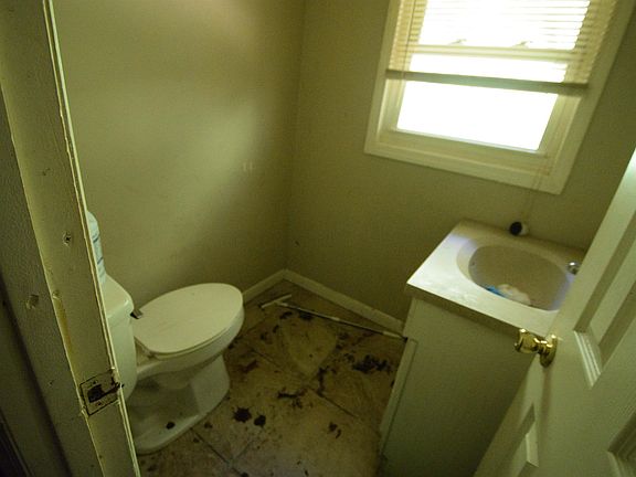 5th image of 1207 Hampton Rd