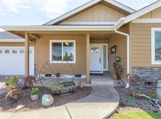 227 Retirement Ln, Cave Junction, OR 97523