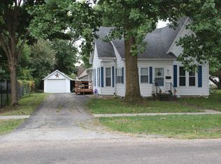 330 W State St, Waverly, IL 62692