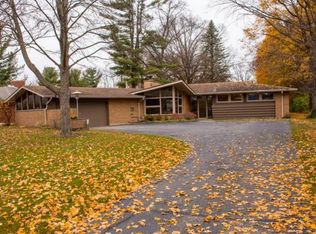 1511 E Jefferson Blvd, South Bend, IN 46617