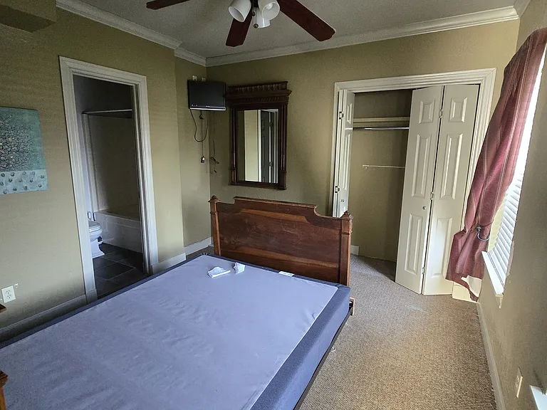 631 S Peoria Ave #6 — Photo 4