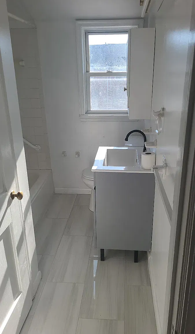 3 bed, 1.5 bath, 1472 sqft, $2,200 — Photo 3