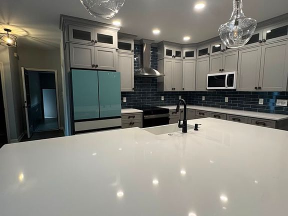 4th image of 1051 Spartan Ln