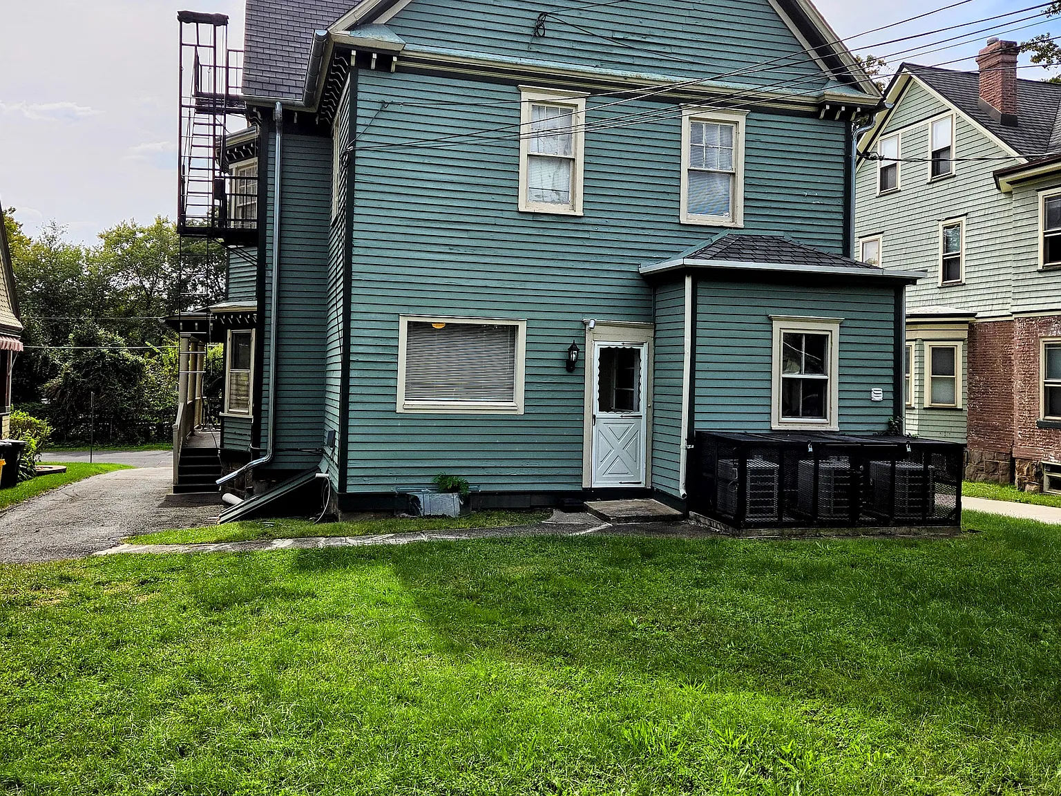 2 bed, 3311 sqft, $2,055 — Photo 4