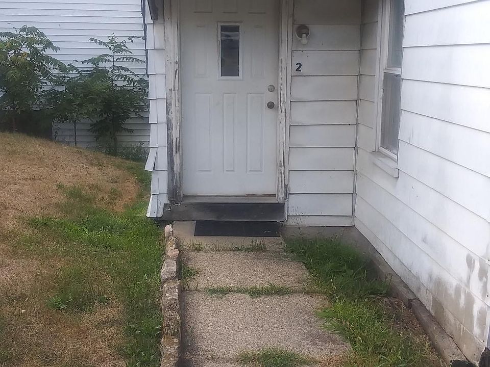 Entrance to Floor Level Apt
