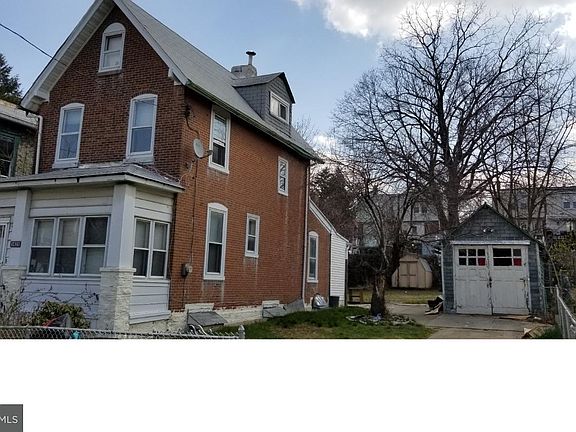 3rd image of 5819-25 Weymouth St