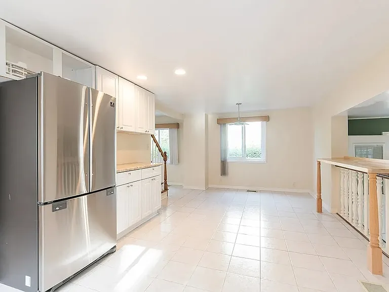 919 Greenwood Ave — Photo 5