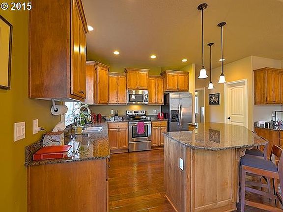 4th image of 805 NW 121st St